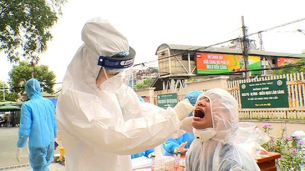Thêm 4 ca mắc COVID-19, 1 người đi rất nhiều nơi và qua 3 bệnh viện ở Hà Nội - 1
