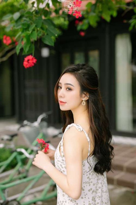 amp;#34;Em gái Lan Caveamp;#34; ngại ngùng vì cảnh nóng, bạn diễn nam xài chiêu bất ngờ - 2