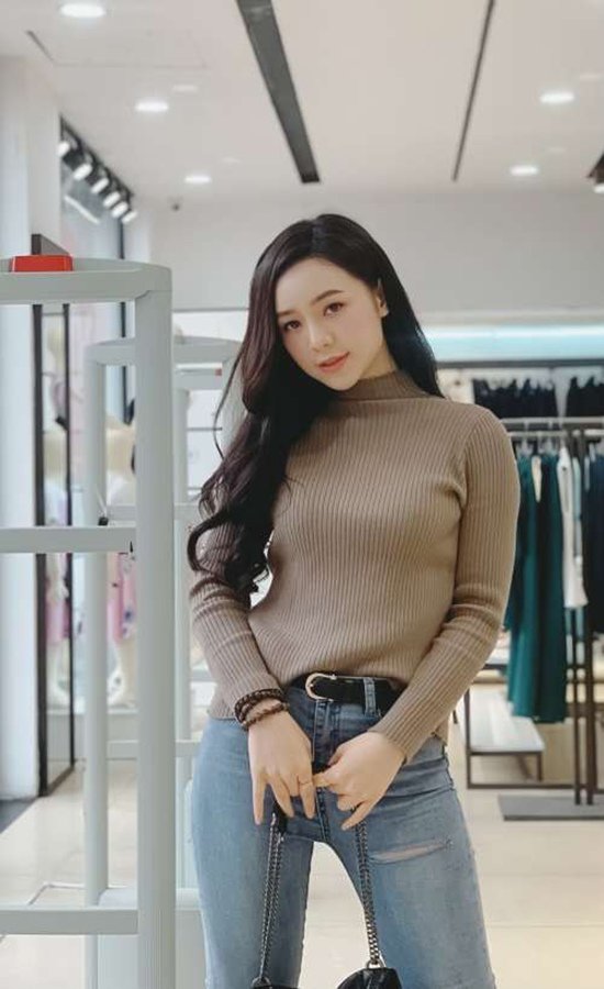 amp;#34;Em gái Lan Caveamp;#34; ngại ngùng vì cảnh nóng, bạn diễn nam xài chiêu bất ngờ - 8