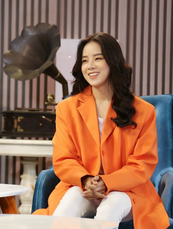 Gái xinh trong nghề giải thích lý do vì sao đại gia ít lấy nữ DJ làm vợ - 1