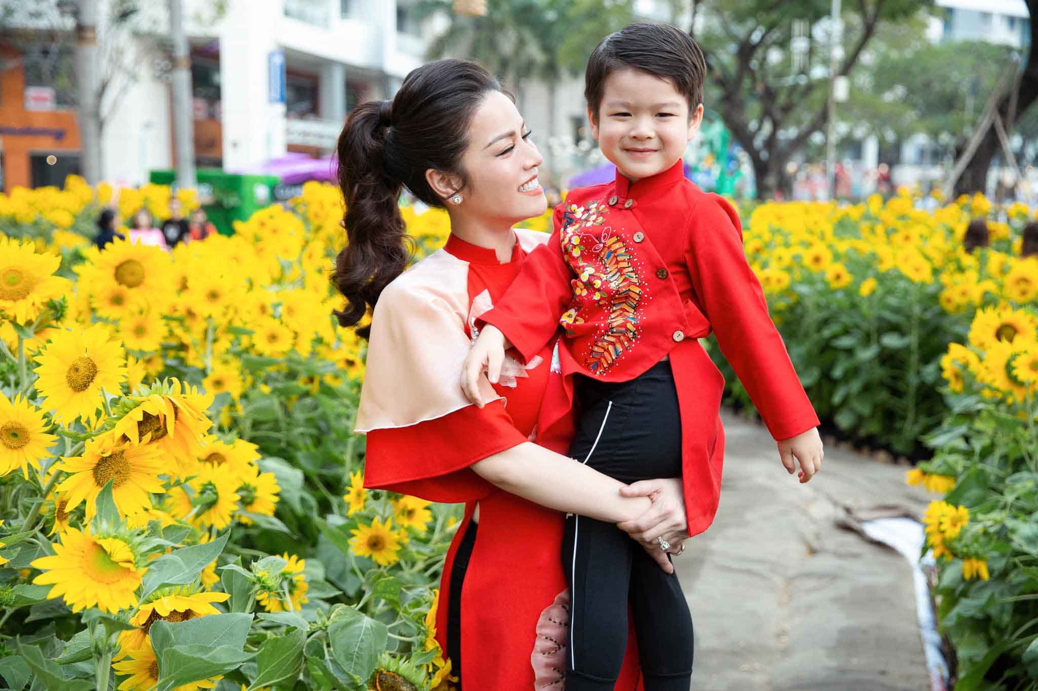 Nhật Kim Anh tậu nhà cao vườn rộng, làm sổ tiết kiệm, mua 2 bảo hiểm để đón con trai - 2