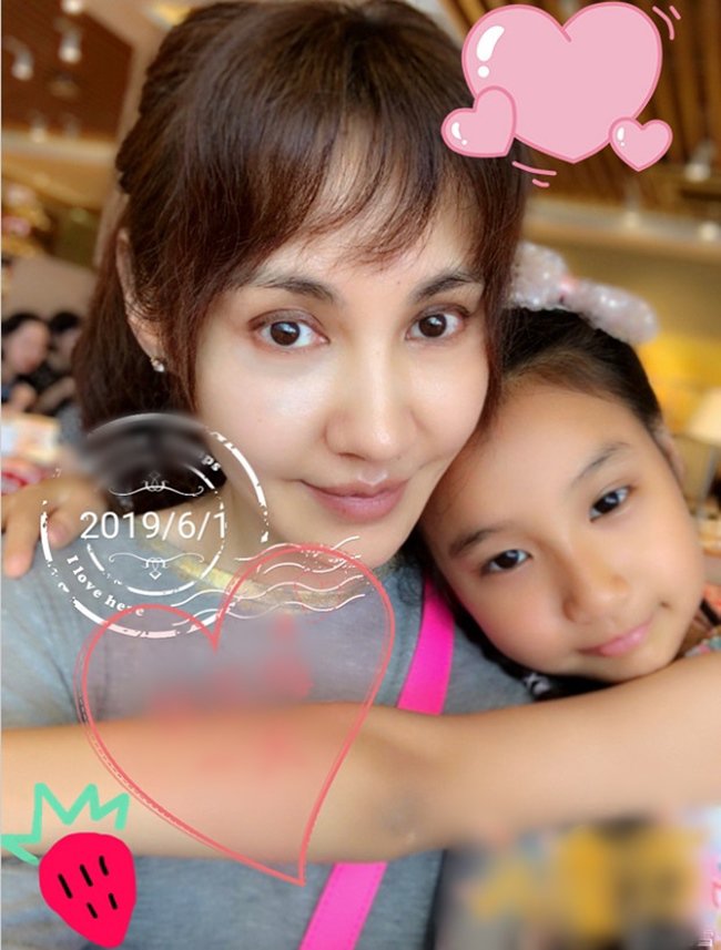 Mỹ nhân thẩm mỹ hỏng: amp;#34;Rắn độcamp;#34; làm lu mờ Phạm Băng Băng, chồng tài hoa nhưng kém sắc - 15