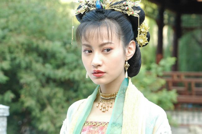Mỹ nhân thẩm mỹ hỏng: amp;#34;Rắn độcamp;#34; làm lu mờ Phạm Băng Băng, chồng tài hoa nhưng kém sắc - 1