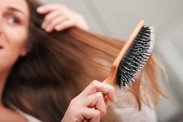 Phương pháp cứu nguy cho nàng tóc mỏng, xẹp để tạo độ phồng, dày dặn cho mái tóc - Ảnh 4.