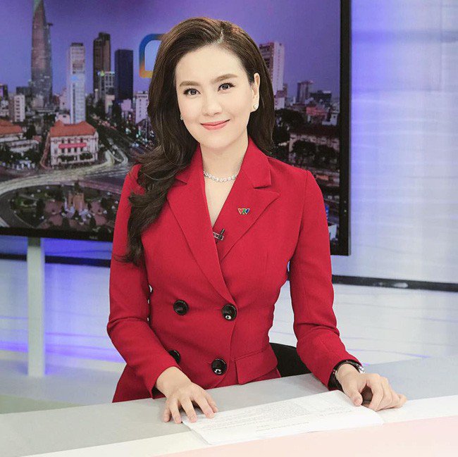 chuyen it biet ve nu btv xinh nhat vtv: bi che la "khung long", thi truot nhieu lan - 7