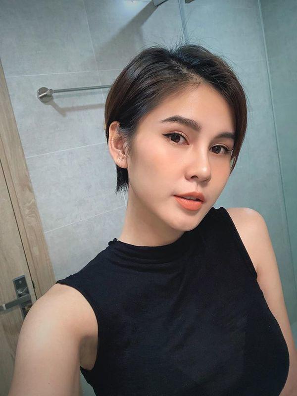 quen diu dang, nu mc hot nhat mua aff cup nam nao chot xuat hien voi toc ngan het tomboy - 6