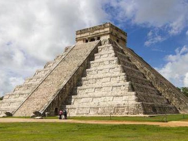 Khám phá khu tàn tích cổ của đế chế Maya