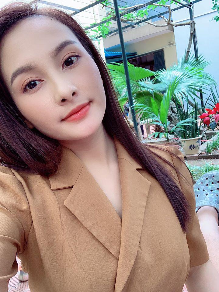 Về Nhà Đi Con bản COVID-19: Bảo Thanh run như lần đầu, Thu Quỳnh vào facebook amp;#34;tình địchamp;#34; đánh ghen - 1