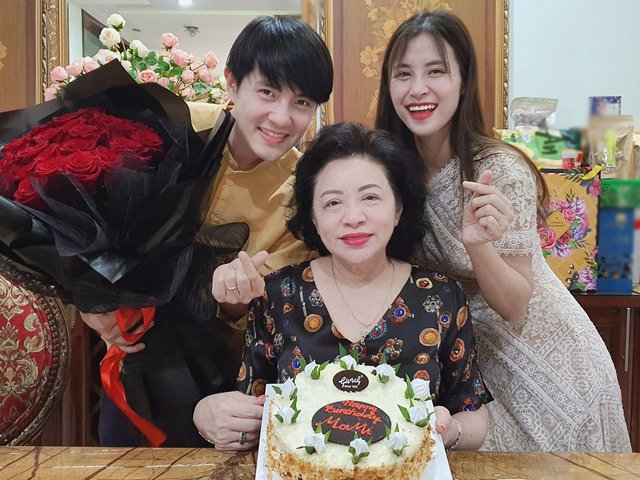 Sao Việt 24h: Mẹ chồng giàu có và quyền lực của Đông Nhi quý phái bên con trai, con dâu