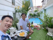 Giải trí - Sao Việt 24h: Vợ chồng Ốc Thanh Vân đến chơi, chụp được "khối tài sản kếch xù" của Quyền Linh