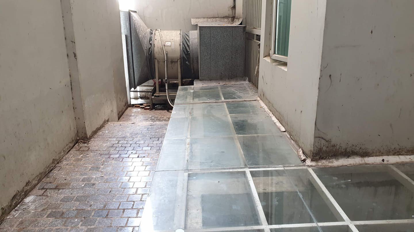 Công an TP.HCM phong tỏa hiện trường nơi tiến sĩ Bùi Quang Tín rơi lầu - 3