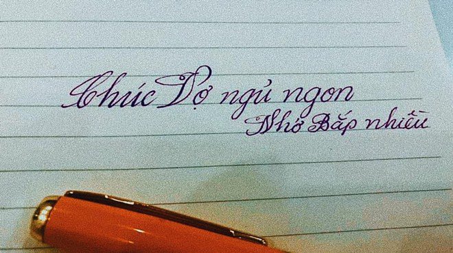 Cô gái amp;#34;chân dài như Hồ Ngọc Hà, hát như Mỹ Tâmamp;#34; và cuộc sống sau đám cưới kín đáo - 6