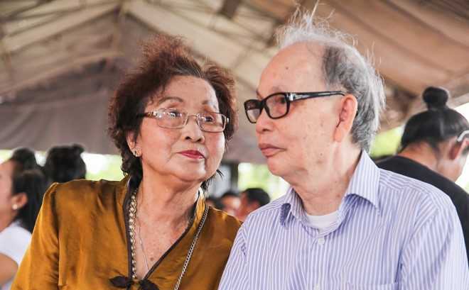 Mẹ của Hoài Linh 82 tuổi vẫn đầy chất nghệ sĩ, bảo sao các con toàn người tài năng - 7