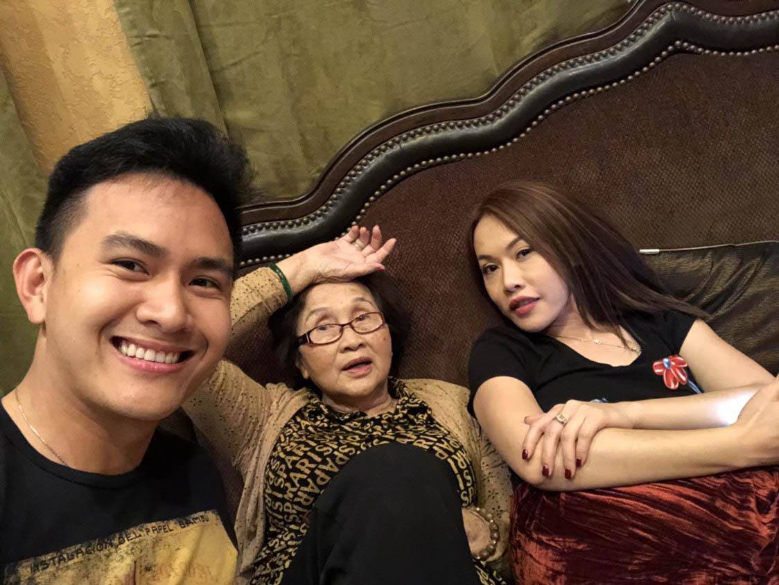 Mẹ của Hoài Linh 82 tuổi vẫn đầy chất nghệ sĩ, bảo sao các con toàn người tài năng - 6