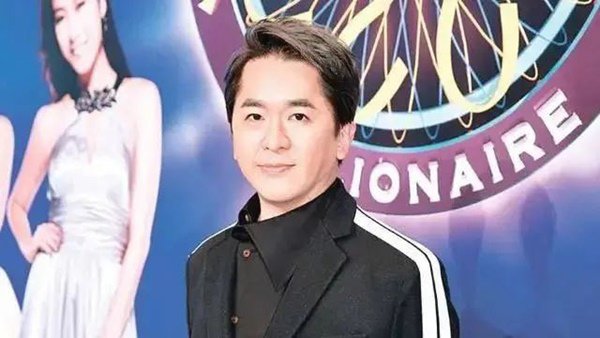 Sống cùng lúc với 3 bà amp;#34;vợamp;#34;, tài tử TVB phải chia ca để chăm từng bà - 7