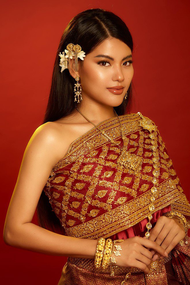 Diễn viên Ly Na Trang diện trang phục dân tộc mạ vàng đón Tết cổ truyền Khmer - 9