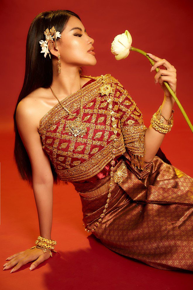 Diễn viên Ly Na Trang diện trang phục dân tộc mạ vàng đón Tết cổ truyền Khmer - 8