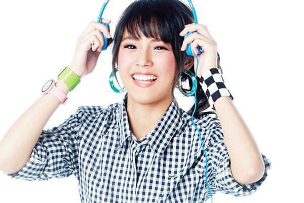 Bắt đầu yêu từ năm 19 tuổi, mối tình của amp;#34;Thái tử phiamp;#34; xứ chùa Vàng đã 1 thập kỷ - 1