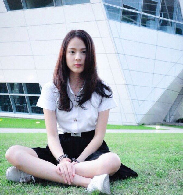 Bắt đầu yêu từ năm 19 tuổi, mối tình của amp;#34;Thái tử phiamp;#34; xứ chùa Vàng đã 1 thập kỷ - 10