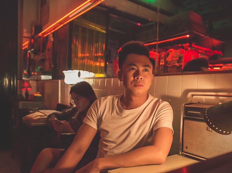 Có nhà và xe tiền tỷ, amp;#34;ông hoàng triệu viewamp;#34; phải dè sẻn từng đồng đi chợ nuôi con - 2