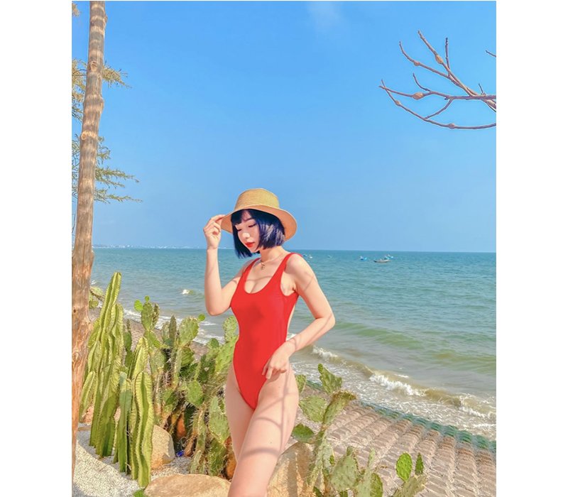 Trên mạng xã hội, hotgirl thường xuyên “đốt mắt” dân tình bằng những hình ảnh khoe trọn mọi ưu điểm ở hình thể.
