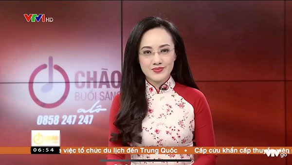 khoe hinh dien do day xich, vong co chat hon nuoc cat, ai noi btv hoai anh ua diu dang - 3