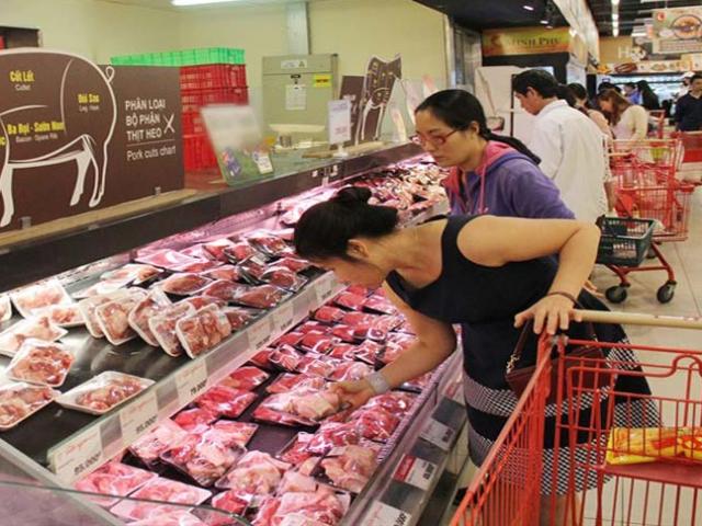 Mua thịt lợn ở siêu thị: Cách chọn được miếng thịt tươi ngon nhất không phải ai cũng biết