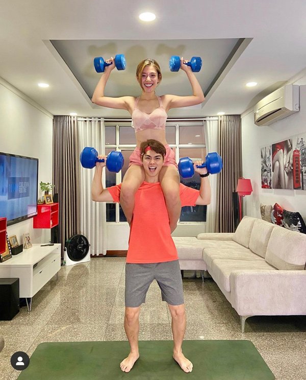 Bồng con trên tay Phạm Hương, Chúng Huyền Thanh vẫn vô tư luyện tập thể dục - 5