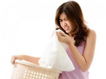 Nguyên nhân và cách chữa khí hư có mùi hôi