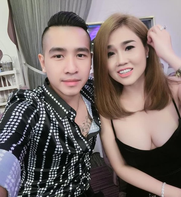 tai hon voi trai dep, chi gai ngoc trinh u40 van dep nuot na sau vai thang sinh no - 1