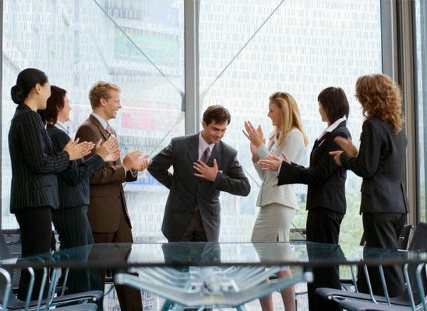 amp;#34;Sống sótamp;#34; qua mùa dịch, càng thấm thía 3 luật ngầm nơi công sở ai cũng cần biết - 6