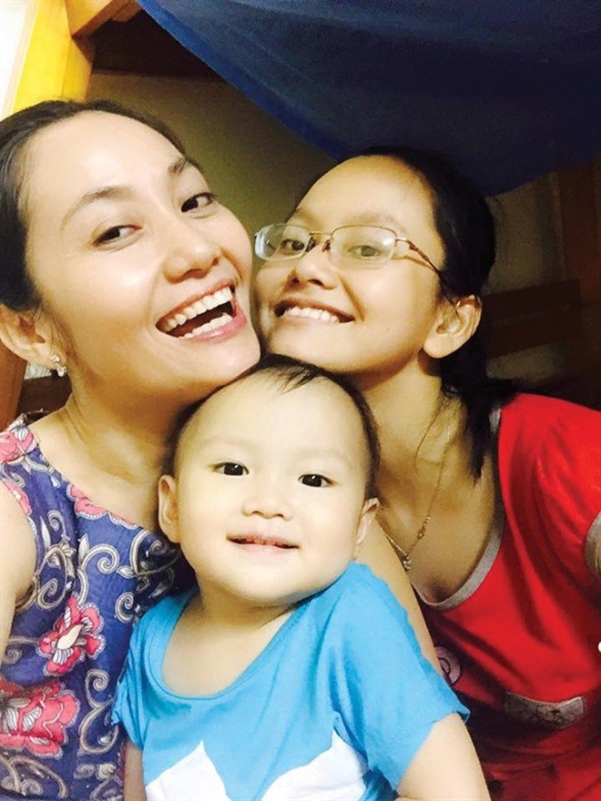 Nữ đạo diễn nổi tiếng Hạnh Thuý lần đầu thú nhận sợ bị các con coi thường - 5