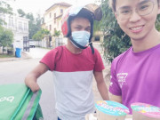 Tin tức - Xuống nhà lấy đồ ăn, chàng trai kinh ngạc đến mức không nói nên lời khi nhìn thấy anh shipper