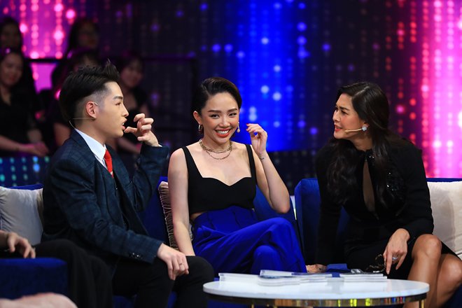 Xưng hô cô cháu với amp;#34;chị đạiamp;#34; Thái Lan, Đức Phúc còn có màn lấy lòng mất mặt - 23