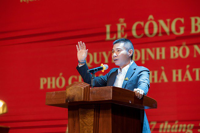 3 bóng hồng trong đời Công Lý: Người vẫn được nhà chồng coi như con, người chưa danh phận - 1