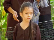 Giải trí - Con gái Đoan Trang la hét, bỏ chạy vì... sợ vịt trên sóng truyền hình