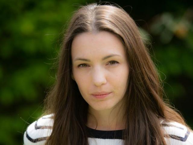 Người phụ nữ bị chồng bạo hành suốt 8 năm: Tôi bị cưỡng bức ngay khi vừa sinh con