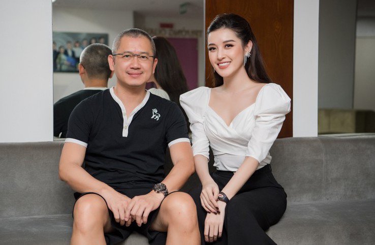 Gia đình amp;#34;cực phẩmamp;#34; của Á hậu Huyền My: Bố mẹ thời trẻ cùng đẹp, em trai như soái ca - 3