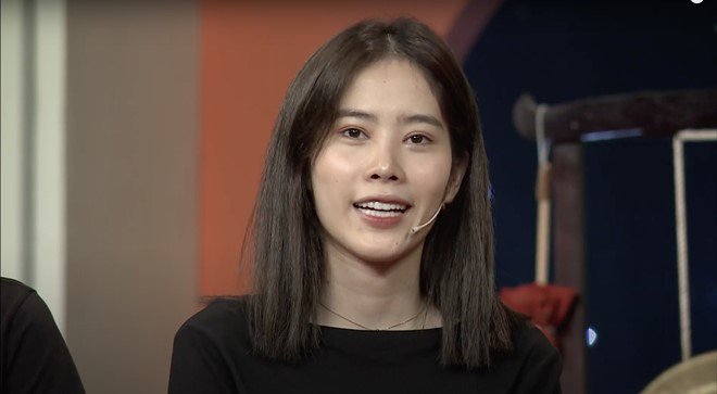 Nam Em xuất hiện với ngoại hình xuống sắc, thiếu sức sống trên sóng truyền hình - 1