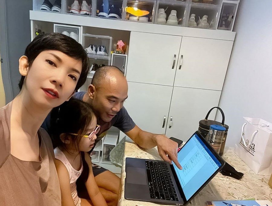 Xuân Lan xoá chia sẻ muốn đưa con đi định cư khi bình luận của Phi Nhung bị amp;#34;ném đáamp;#34; - 4