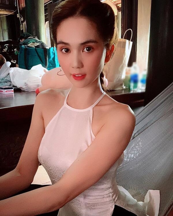 ngoc trinh lai len song voi than hinh tro xuong, khong phai luc nao gay cung la dep - 1