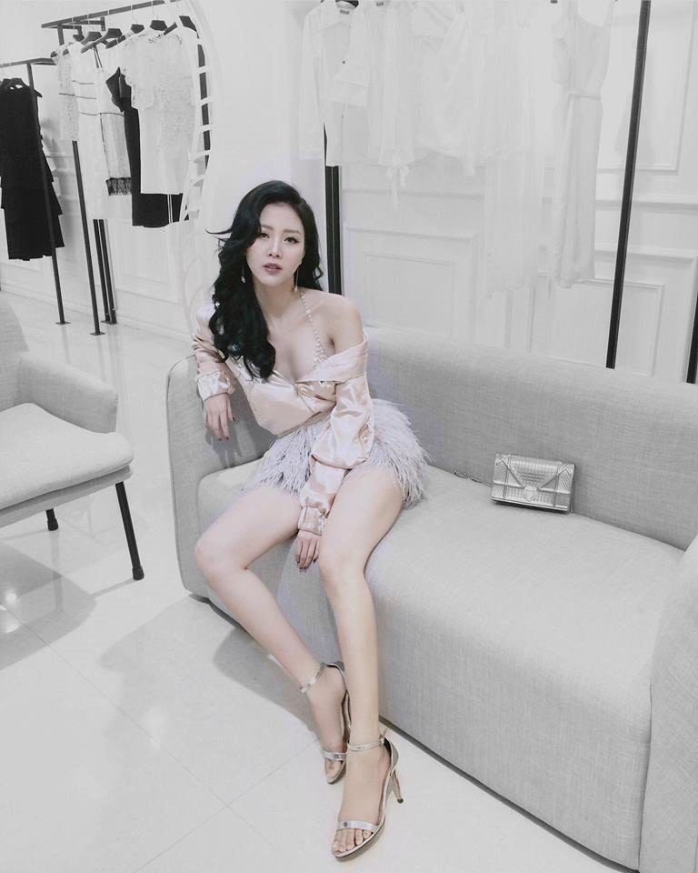 Thân thế người tình của Phong amp;#34;Tình Yêu Và Tham Vọngamp;#34;: Hotgirl cổ vũ, từng là amp;#34;bạn gái Sơn Tùngamp;#34; - 9
