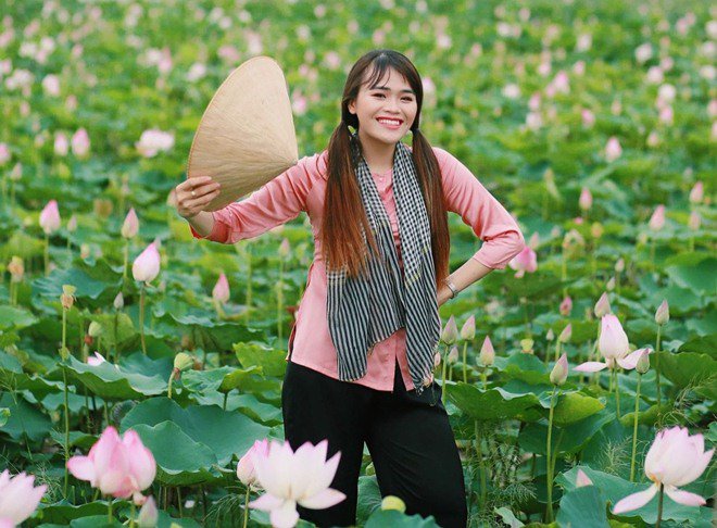 Bị chỉ trích là ăn mặc phản cảm và giả nghèo, amp;#34;Thánh súnamp;#34; Thách Thức Danh Hài phân trần - 12