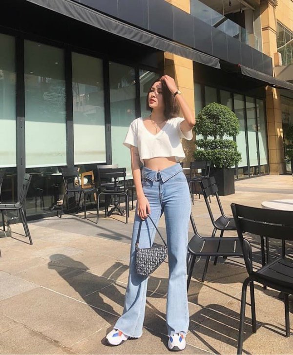 "co em hang xom" co so thich khoe vong 1 khung voi crop top chi mong nhu mot soi day - 12