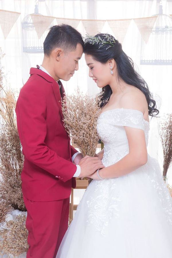 co gai xinh dep cuoi chong tho xay "khong khep duoc mieng", 2 nam sau doi thay doi khong ngo - 7