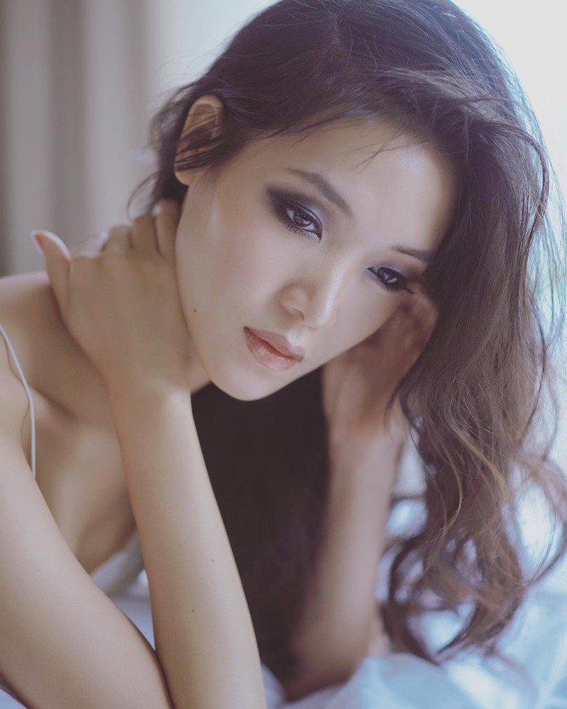 Cuộc sống hiện tại của Hoa hậu Việt Nam từng suýt bị tước vương miện vì bỏ học lớp 12 - 11