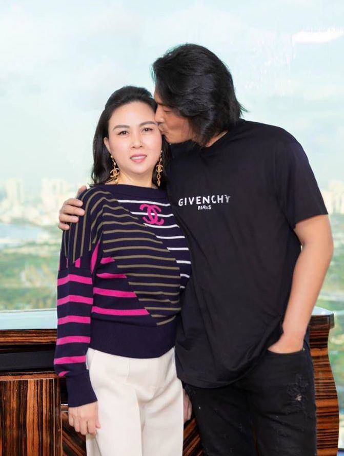 5 năm sau ly hôn: Lê Phương viên mãn bên chồng trẻ, Quách Ngọc Ngoan say đắm nữ đại gia - 10