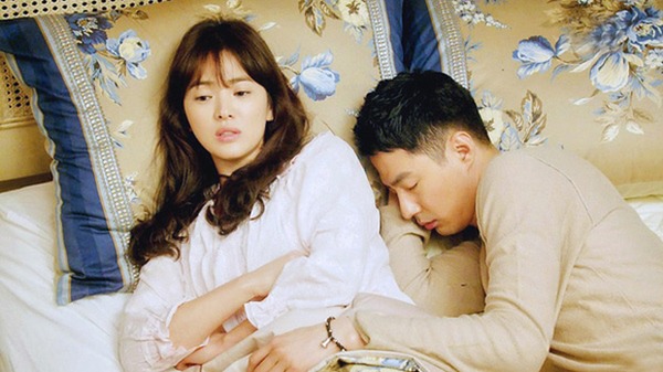 Jo In Sung amp;#34;nằm không trúng đạnamp;#34;: Từng từ chối Song Hye Kyo, được cô yêu đơn phương - 3