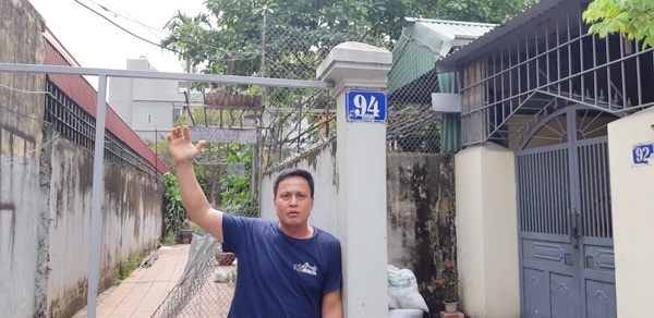 Clip nghi dàn dựng vụ học sinh lớp 1 đứng cổng trường giữa trời nắng: Chủ camera lên tiếng - 2