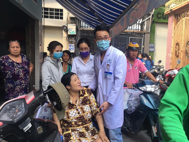 Đám tang HS qua đời vì bị cây đè: Mới ăn được 1-2 đũa mì thì gốc cây bật lên - 3